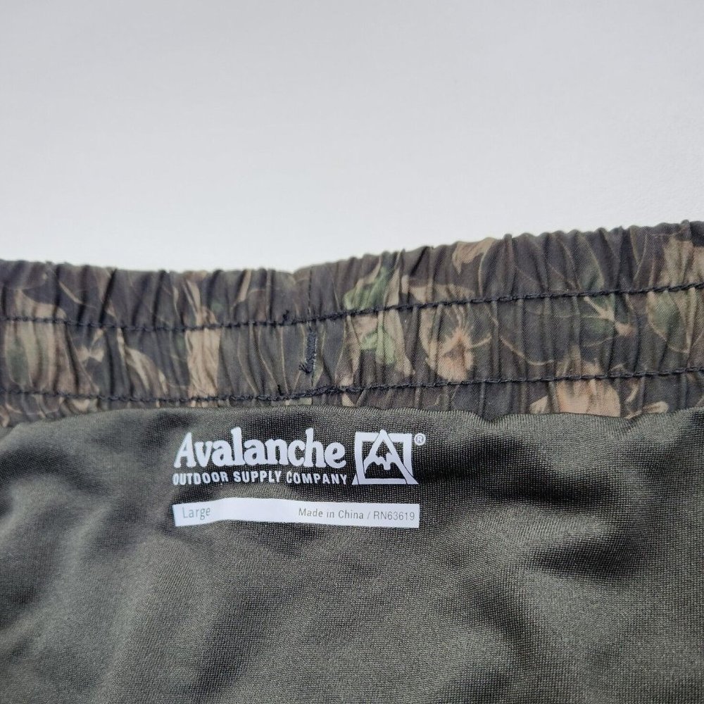Avalanche Womens Athletics Hiking Shorts Camo Leaves With Lining Size L - Picture 9 of 9